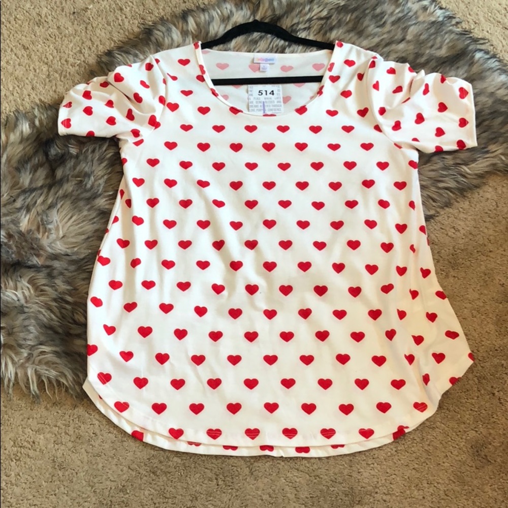 Lularoe Morgan shirt red hearts Valentine’s Day